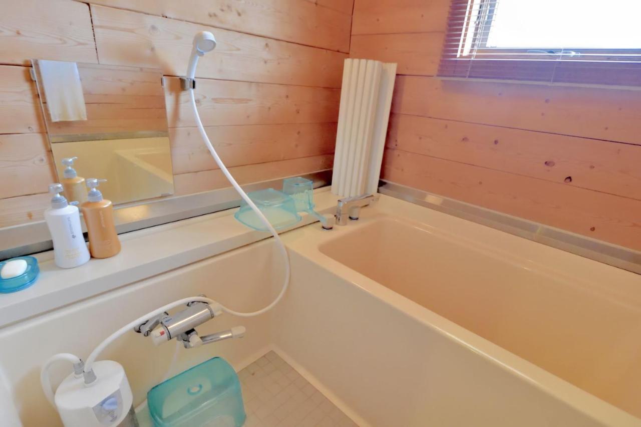 Carrefour Guesthouse カルフール ゲストハウス Toyama Station Zewnętrze zdjęcie